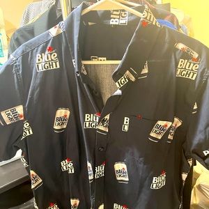 Men’s beer logo button up